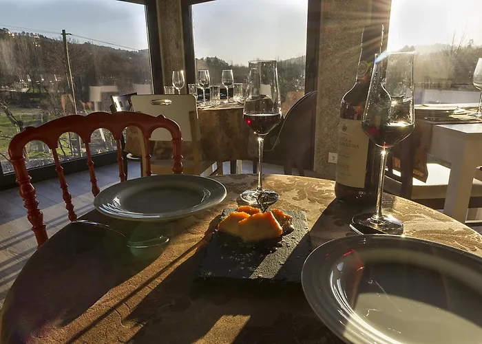 Quinta Do Rio Фермерский дом *